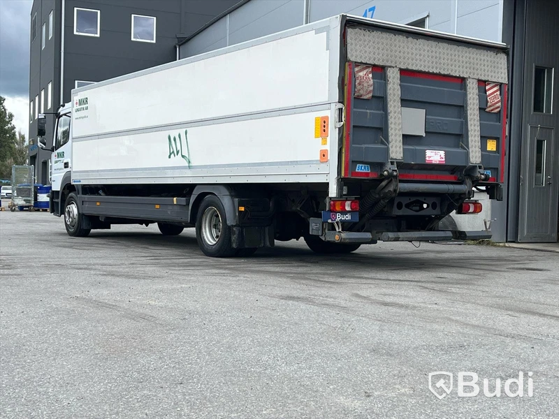 Lastbil Mercedes-Benz Trucks Atego 7.7 PowerShift 3 | 238hk | 2016 | Höj & skänkskåp