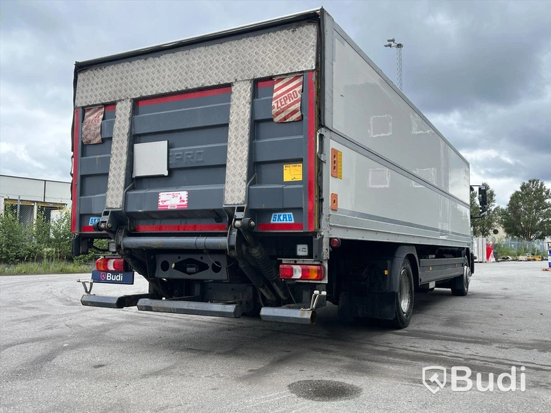 Lastbil Mercedes-Benz Trucks Atego 7.7 PowerShift 3 | 238hk | 2016 | Höj & skänkskåp