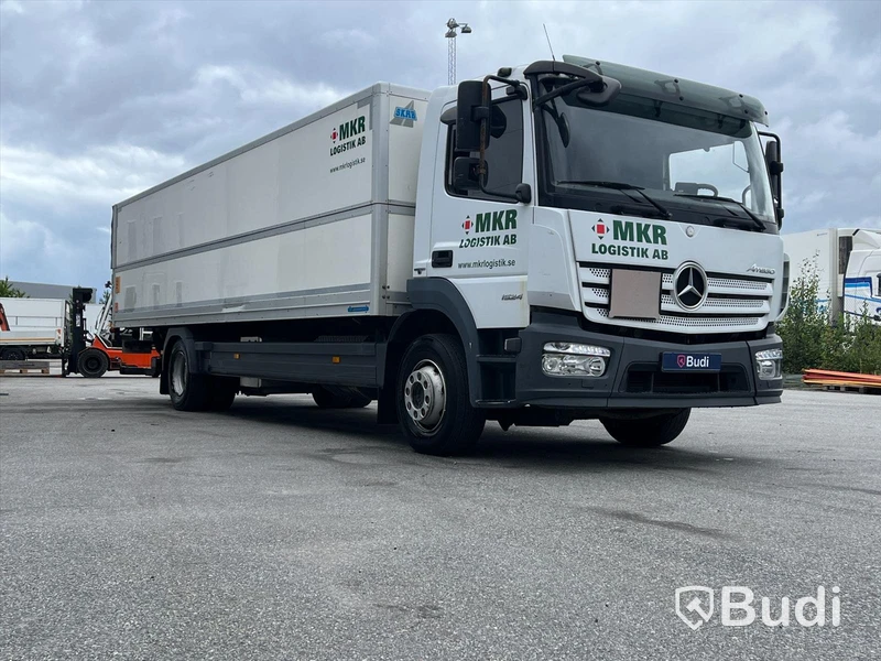 Lastbil Mercedes-Benz Trucks Atego 7.7 PowerShift 3 | 238hk | 2016 | Höj & skänkskåp