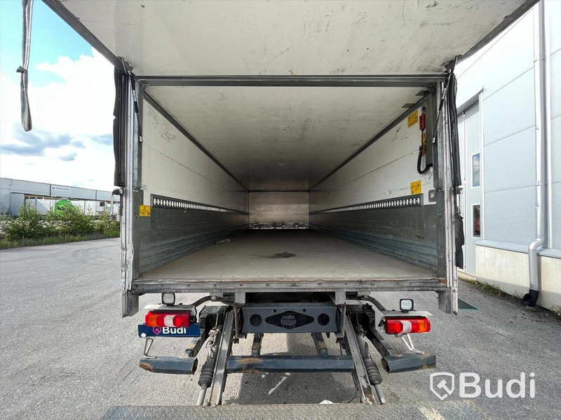 Lastbil Mercedes-Benz Trucks Atego 5.1 PowerShift 3 | 231hp | 2014 | Höj & skänkskåp