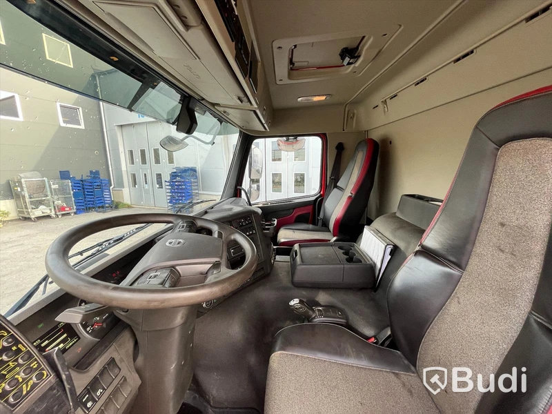 Liftdumper Volvo FMX 330 6x2 | 2016 | Euro6 | Nybesiktigad