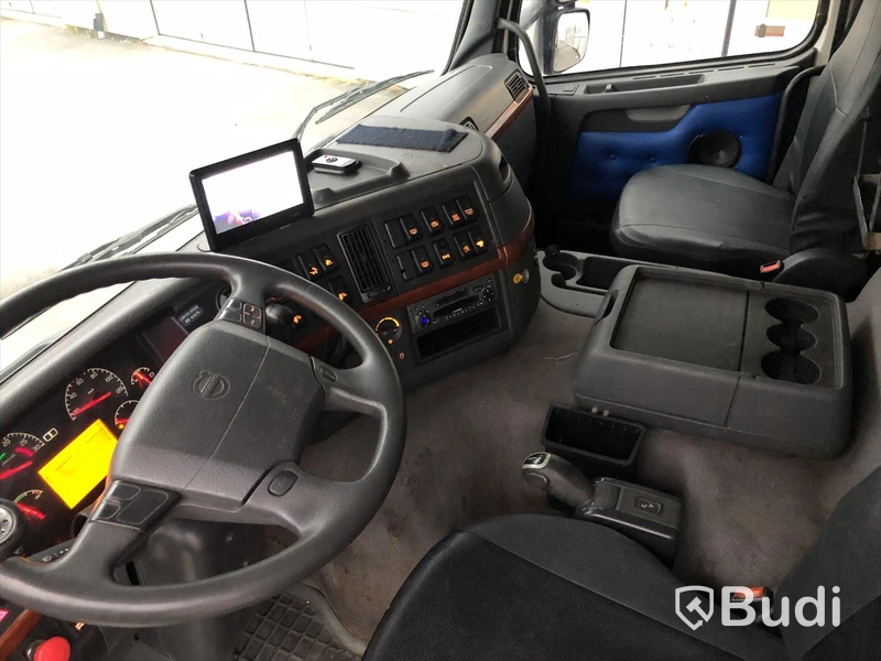 Lastbil Volvo FM9 4x2 Kran/Flak Hiab