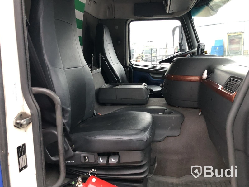 Lastbil Volvo FM9 4x2 Kran/Flak Hiab
