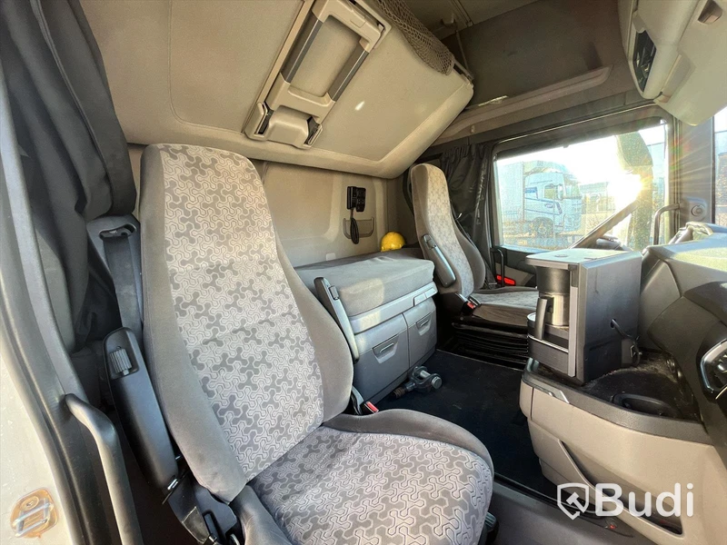 Dragbil Scania R450 4x2 LD / Mega  -2018 | Fulluftad | Höj/sänkbar vändskiva Vorlandi