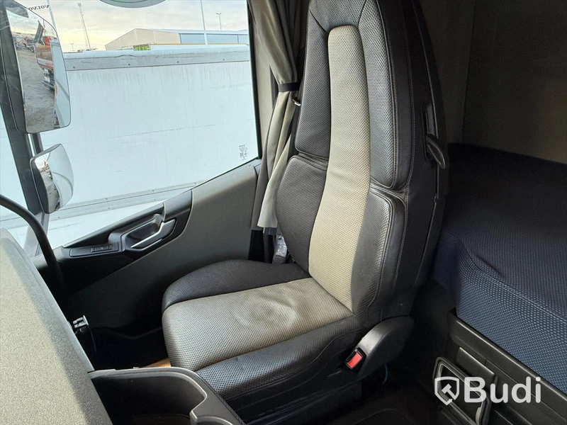 Dragbil Volvo FH-500 I-Save -2022 | Pusher | Fulluftad | Nybesiktigad