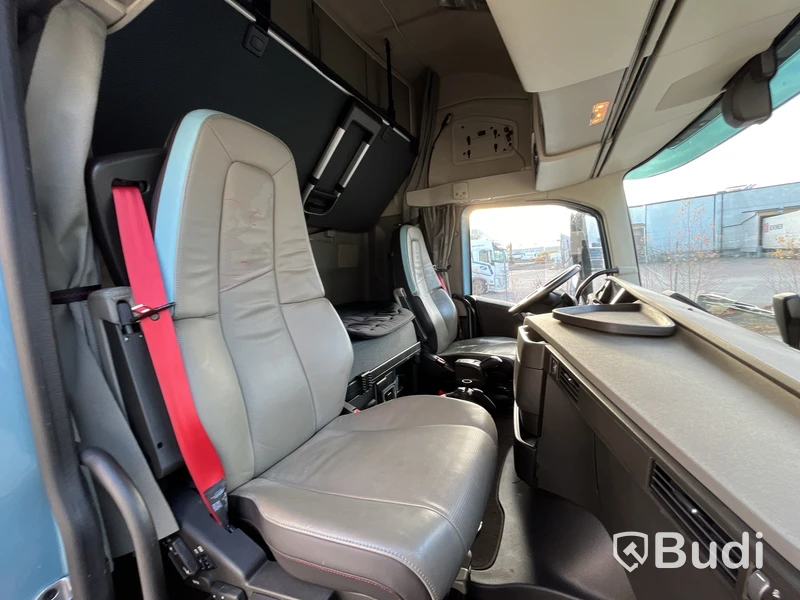Dragbil Volvo FH540 6x2-4 Volvo ocean race edition -2018