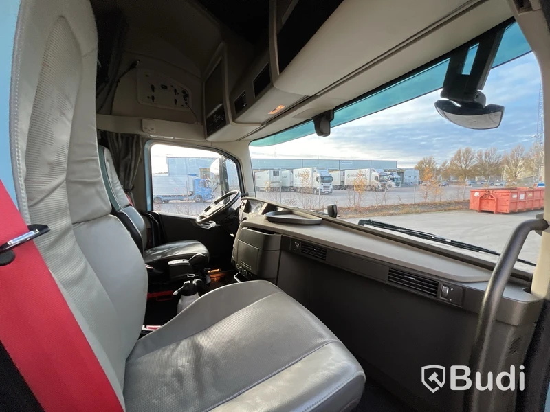 Dragbil Volvo FH540 6x2-4 Volvo ocean race edition -2018