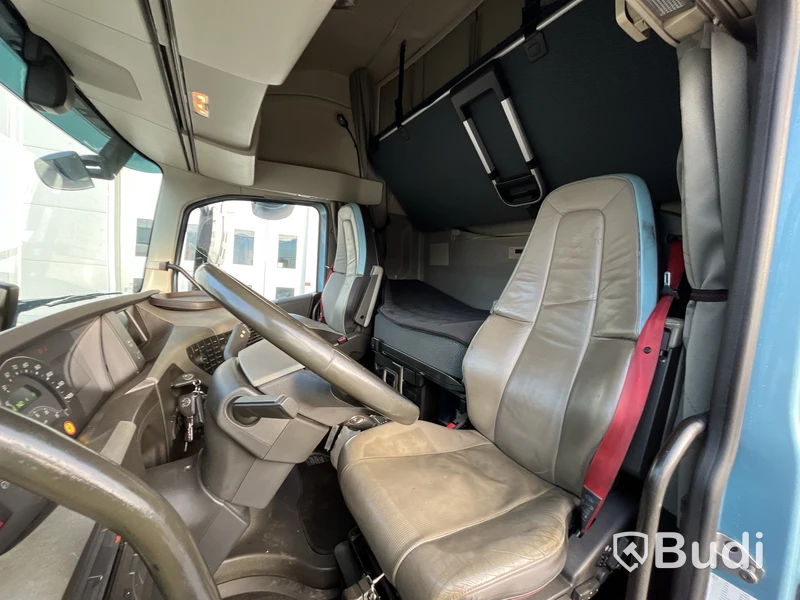 Dragbil Volvo FH540 6x2-4 Volvo ocean race edition -2018