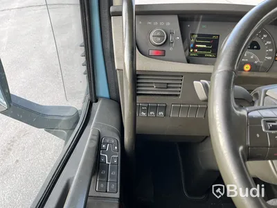 Dragbil Volvo FH540 6x2-4 Volvo ocean race edition -2018