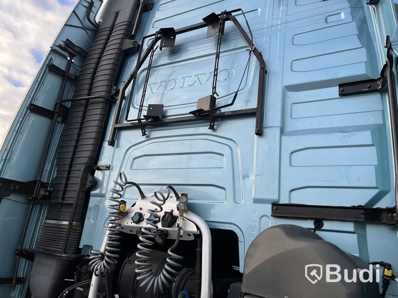 Dragbil Volvo FH540 6x2-4 Volvo ocean race edition -2018