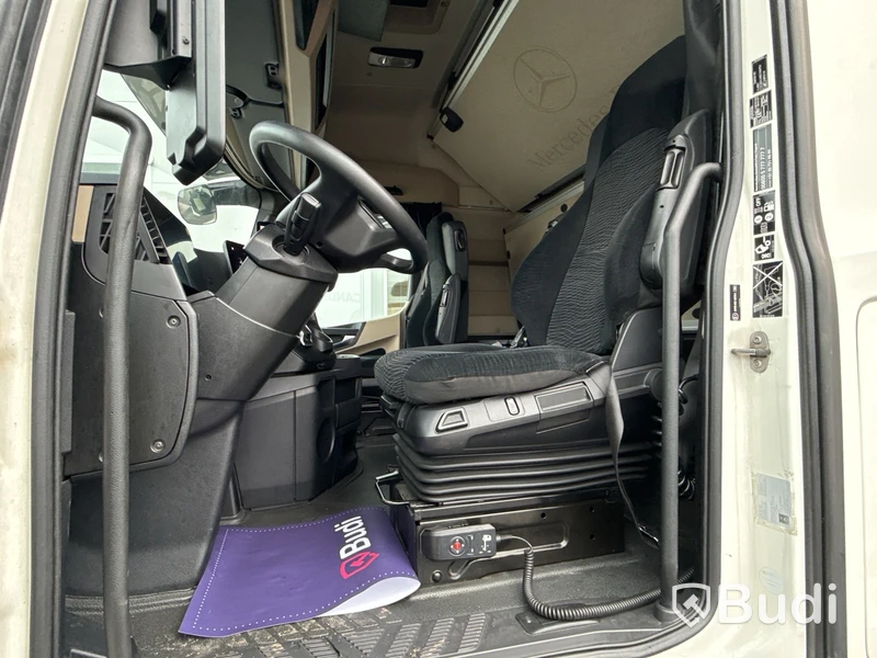 Dragbil Mercedes-Benz Actros 2545 -2019 | Pusher Axel | Parabel luftdämpning