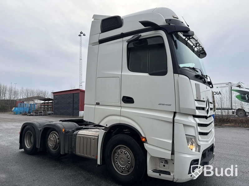 Dragbil Mercedes-Benz Actros 2545 -2019 | Pusher Axel | Parabel luftdämpning