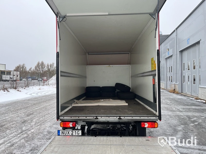 Lätt lastbil Renault Master -2019 | Bakgavellyft | Nybesiktigad