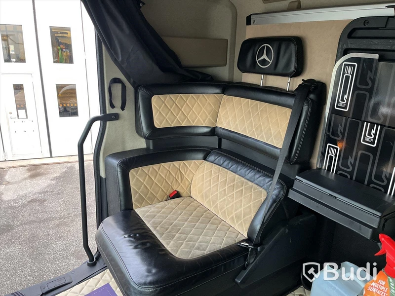 Dragbil Mercedes-Benz Actros -2015 | Bes till 2025-10-13