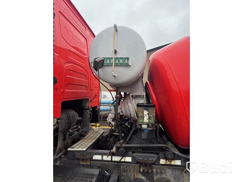Betongbil Volvo FH 8X4 -2015