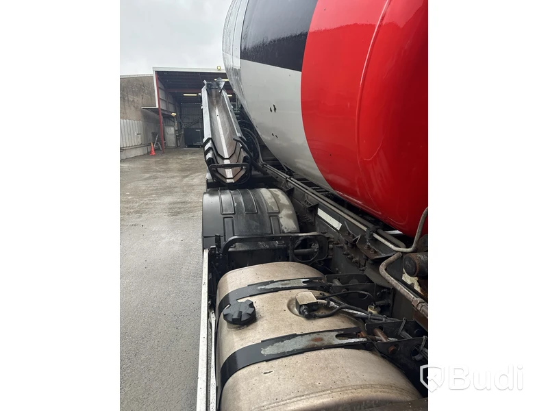 Betongbil Volvo FH 8X4 -2015