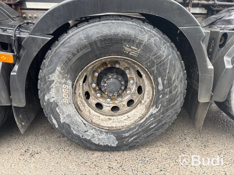 Betongbil Volvo FH 8X4 -2015