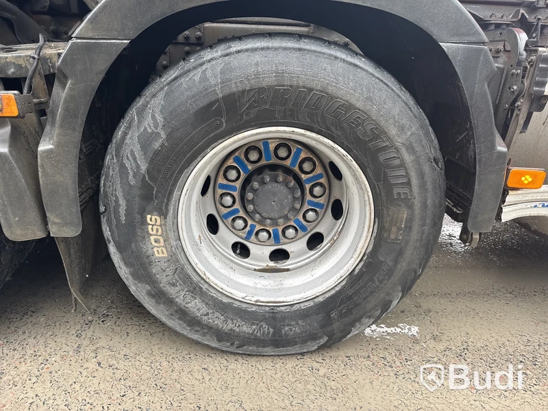 Betongbil Volvo FH 8X4 -2015