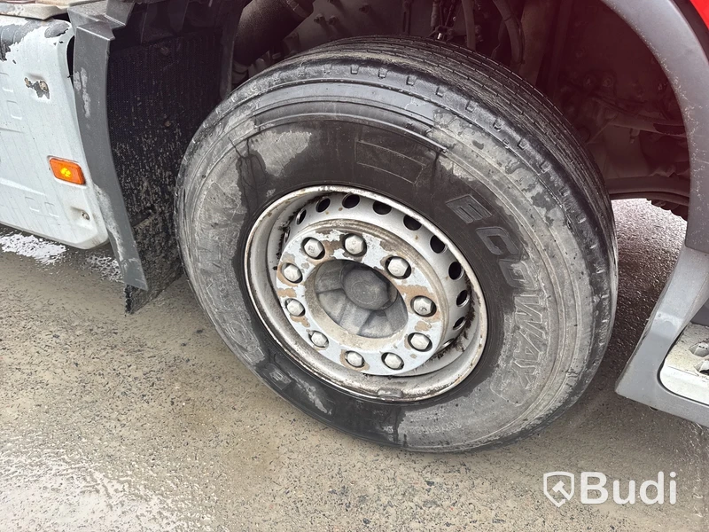 Betongbil Volvo FH 8X4 -2015