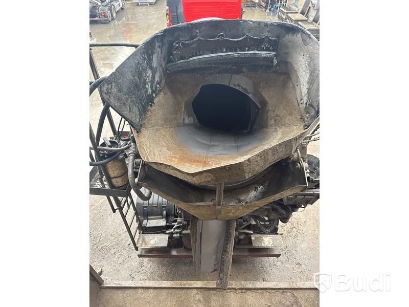 Betongbil Volvo FH 8X4 -2015