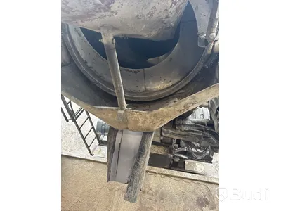 Betongbil Volvo FH 8X4 -2015