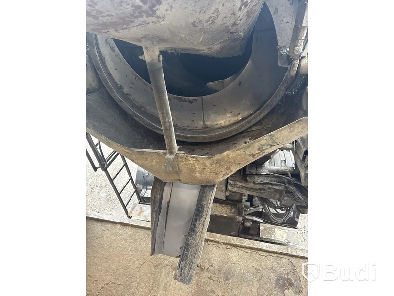 Betongbil Volvo FH 8X4 -2015