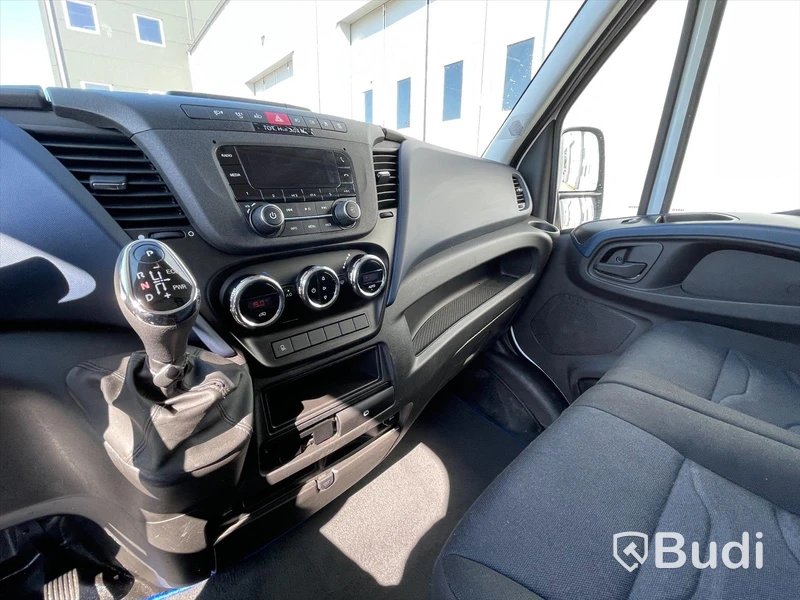 Lättlastbil Iveco Daily 35-160 Hi-matic | 2017 | 8500mil | Brödbil