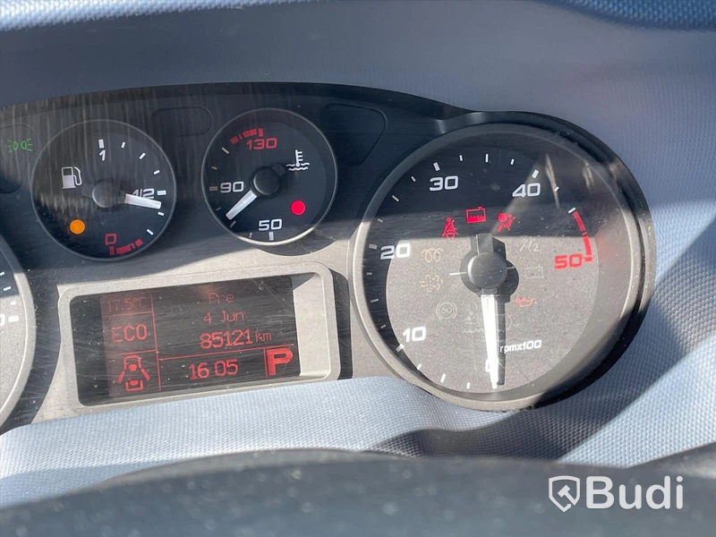 Lättlastbil Iveco Daily 35-160 Hi-matic | 2017 | 8500mil | Brödbil