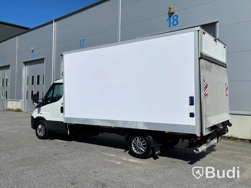 Lättlastbil Iveco Daily 35-160 Hi-matic | 2017 | 8500mil | Brödbil