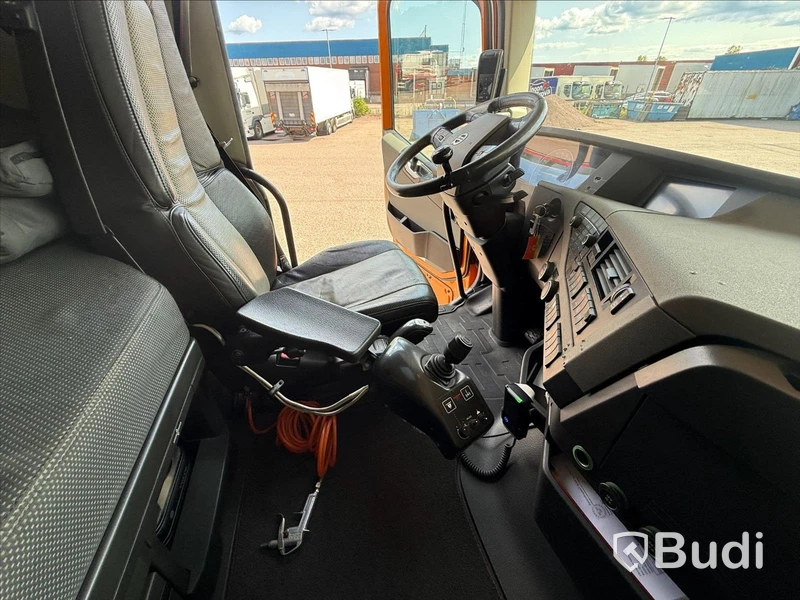 Lastväxlare Volvo FH 12.8 I-Shift, 510hk, 8x4 -2018 | Plogutrustad
