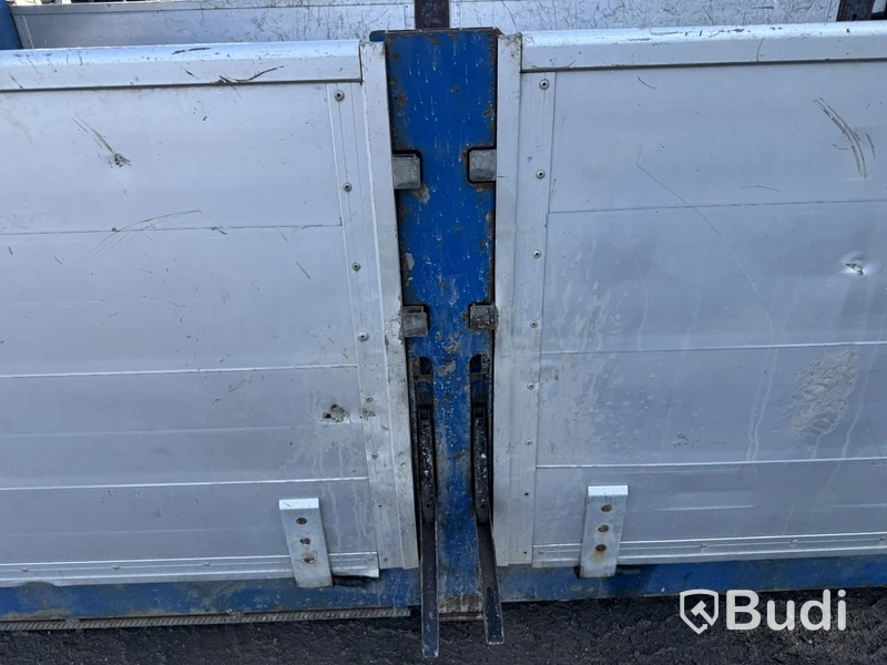 Lastväxlarflak med aluminiumlämmar -2017