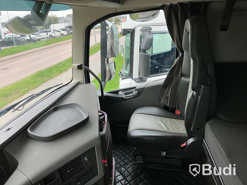 Kylbil Volvo FH 12.8 6x2 I-Shift -2021 | Mitsubishi