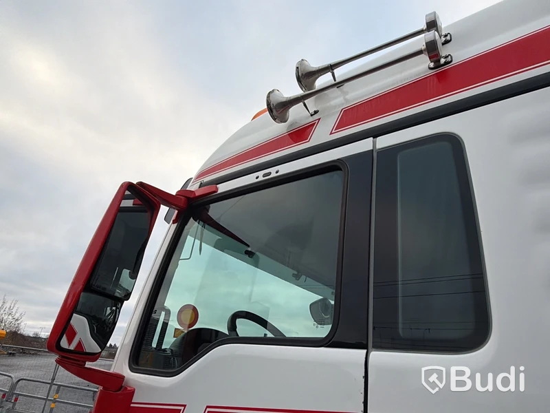 Bodbil MAN TGS 35.440 8X4H-6 BL -2011 | HMF 4720 med jib