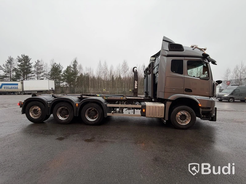Tridemväxlare Mercedes-Benz Arocs -2022  | JOAB 24 ton | Plogutrustad