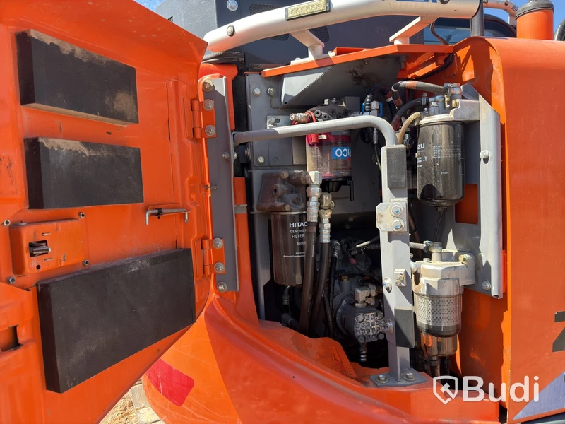 Grävmaskin Hitachi ZX135US-6 -2018 | Engcon