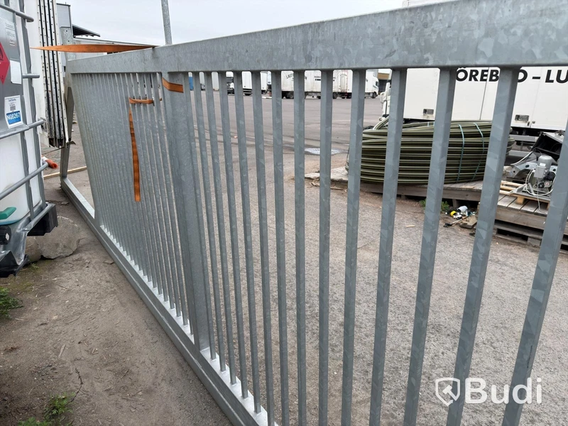 Industrigrind med motor och styrning – 13,7 meter