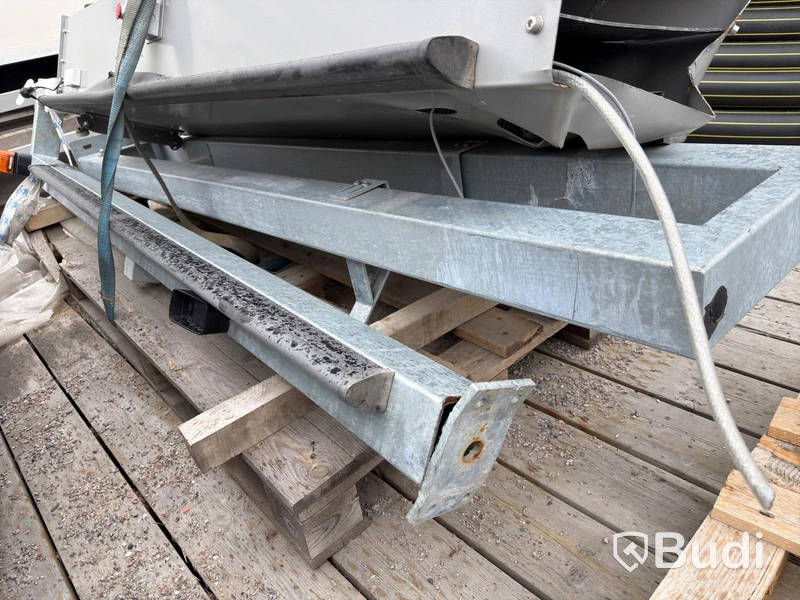 Industrigrind med motor och styrning – 13,7 meter