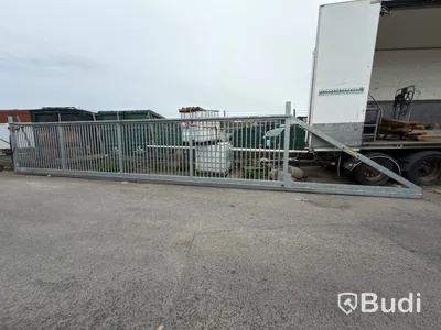 Industrigrind med motor och styrning – 13,7 meter