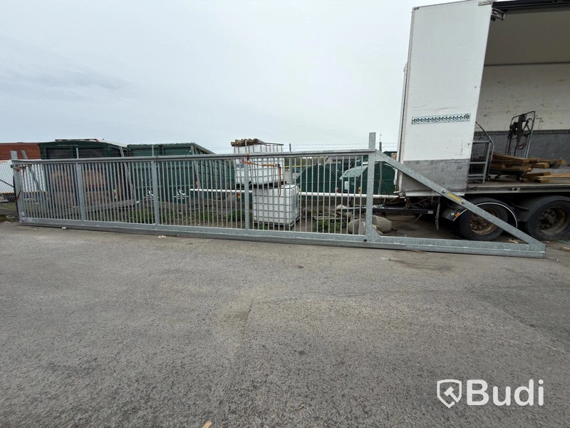 Industrigrind med motor och styrning – 13,7 meter
