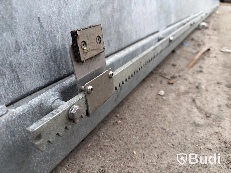 Industrigrind med motor och styrning – 13,7 meter