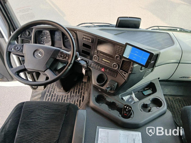 Kylbil Mercedes-Benz Antos 10.7 Öppningsbar sida -2017