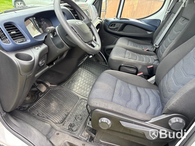 Lätt lastbil Iveco Daily 35-140 Chassi Cab 2.3 JTD Hi-Matic -2019