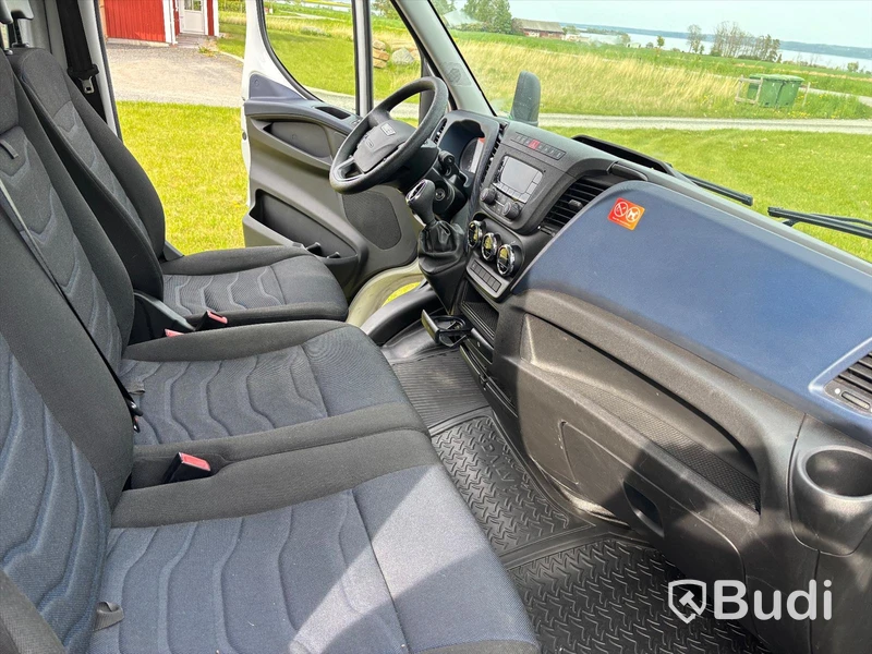 Lätt lastbil Iveco Daily 35-140 Chassi Cab 2.3 JTD Hi-Matic -2019