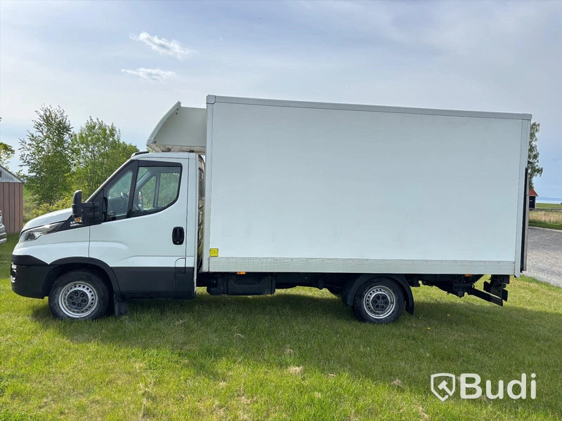 Lätt lastbil Iveco Daily 35-140 Chassi Cab 2.3 JTD Hi-Matic -2019