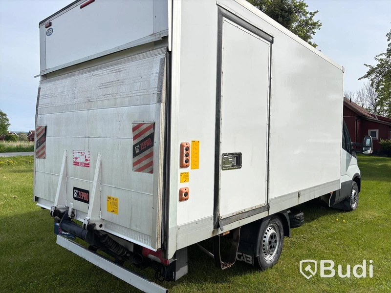 Lätt lastbil Iveco Daily 35-140 Chassi Cab 2.3 JTD Hi-Matic -2019