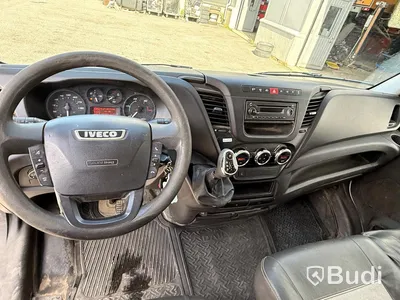 Iveco Daily 35-170 3.0 (170hk) volymskåp med bakgavellyft -2016
