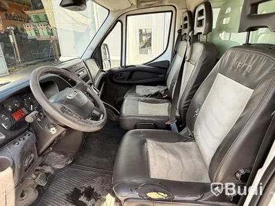 Iveco Daily 35-170 3.0 (170hk) volymskåp med bakgavellyft -2016