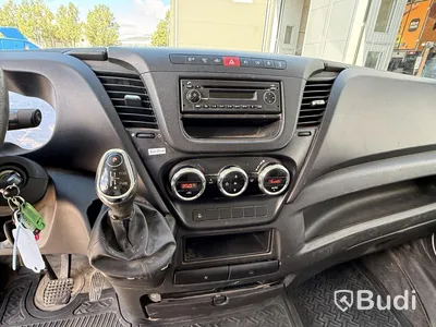 Iveco Daily 35-170 3.0 (170hk) volymskåp med bakgavellyft -2016