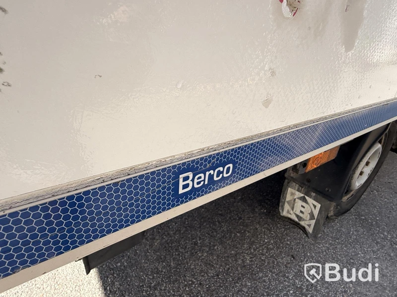 Iveco Daily 35-170 3.0 (170hk) volymskåp med bakgavellyft -2016