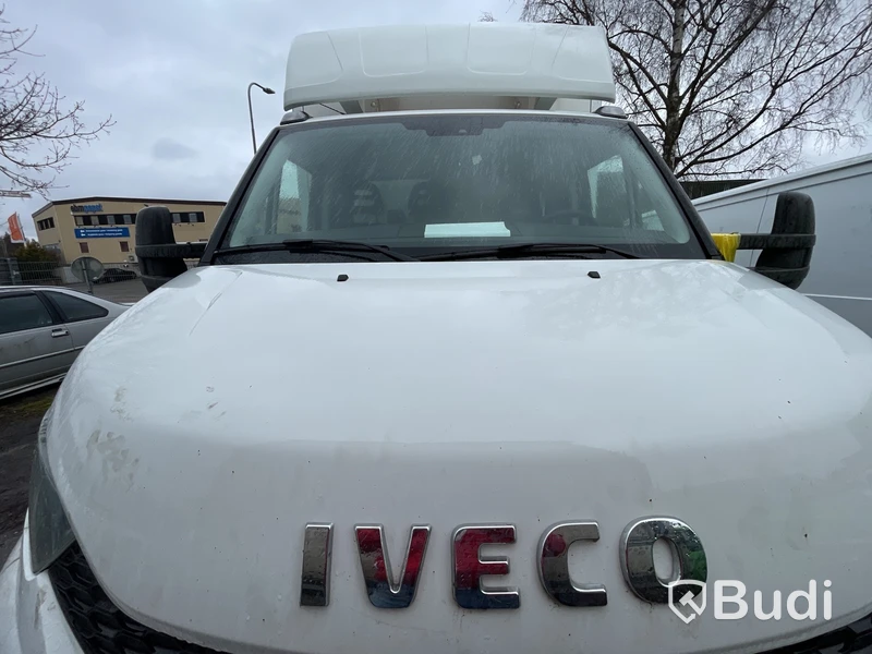 Lättlastbil Iveco Daily 2016 | 126hk | Reservdelsbil | Motorras
